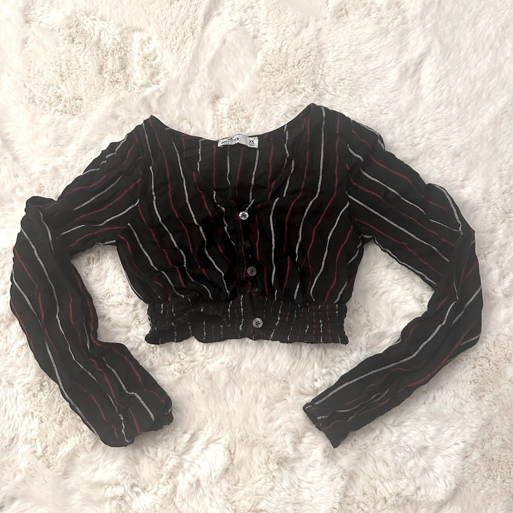 Hollister long sleeves cropped top
